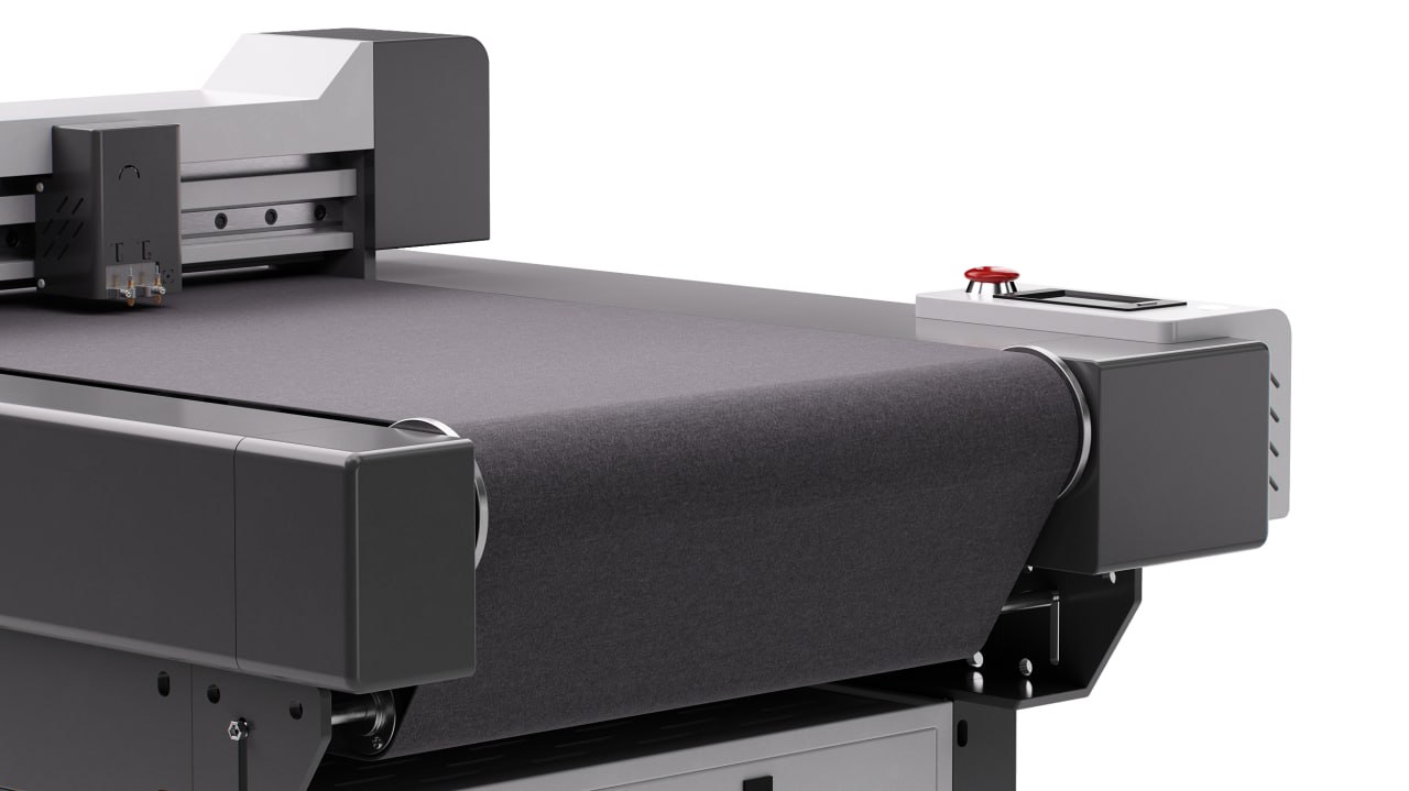 SECO conveyor belt cutting table